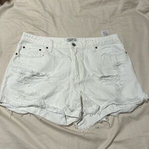 Abercrombie and Fitch annie high rise distressed white shorts 32 / 14